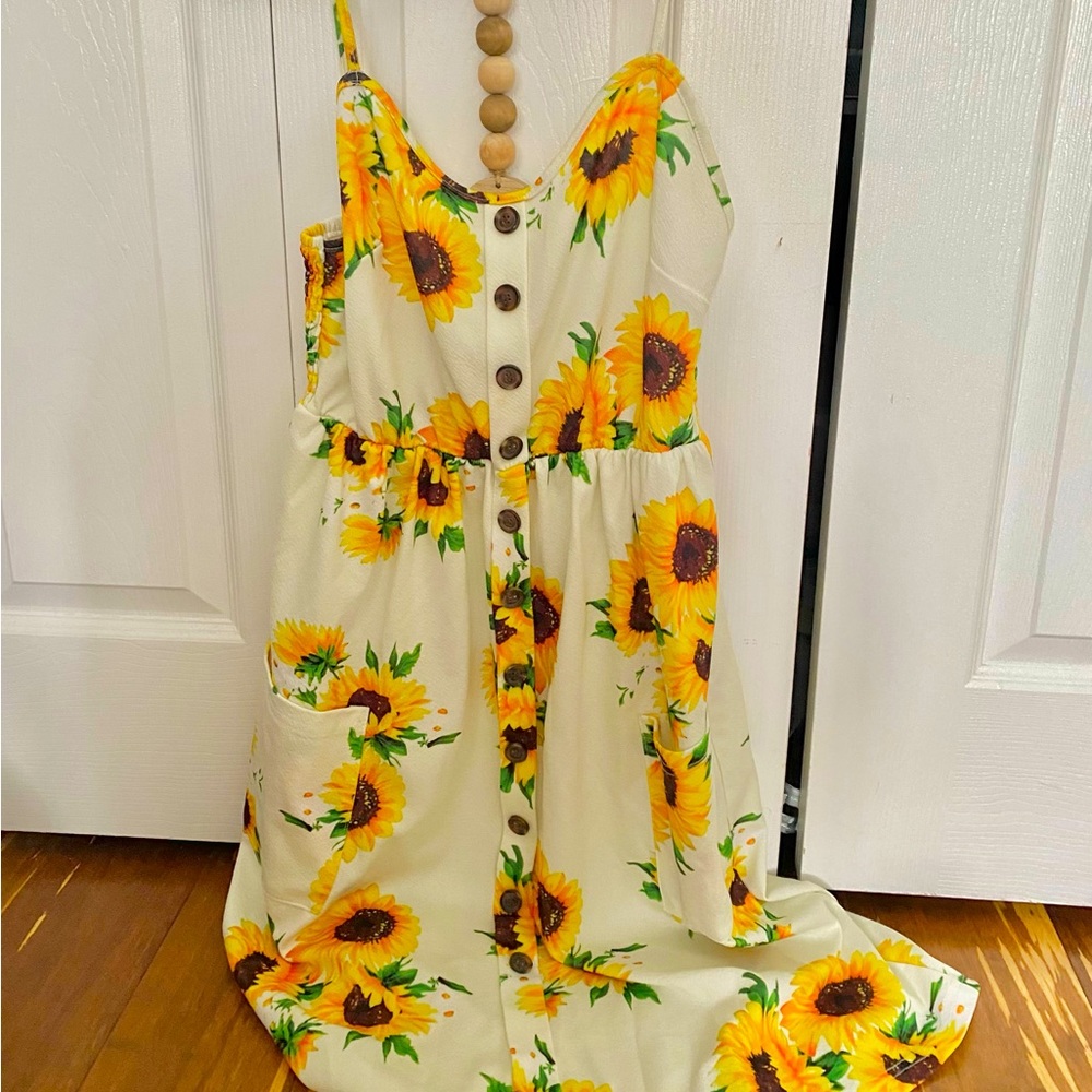 Casual midi sun dress with sunflower print